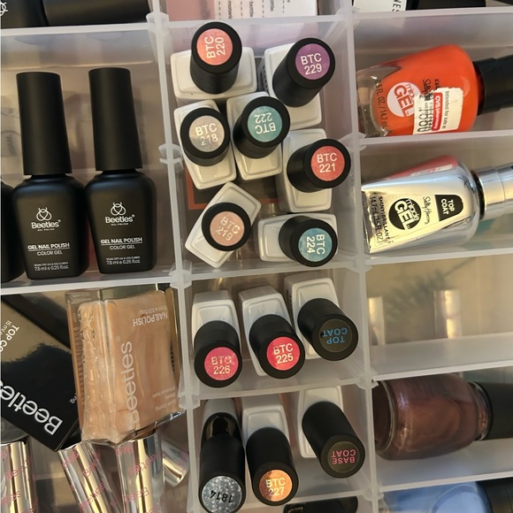 Nail Polish w/ Organizer  51 bottles, All New - Picture 2 of 14